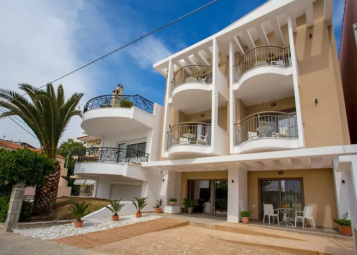 Apartament The Five Keys